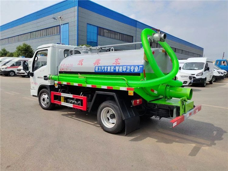 躍進柴油版3方吸糞車