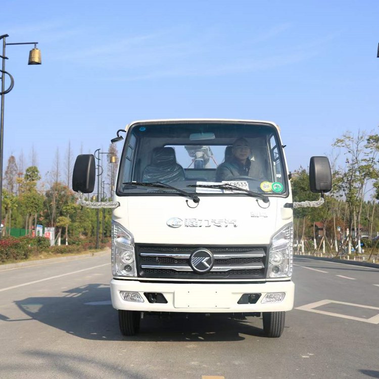 藍(lán)牌凱馬2.3方吸糞車